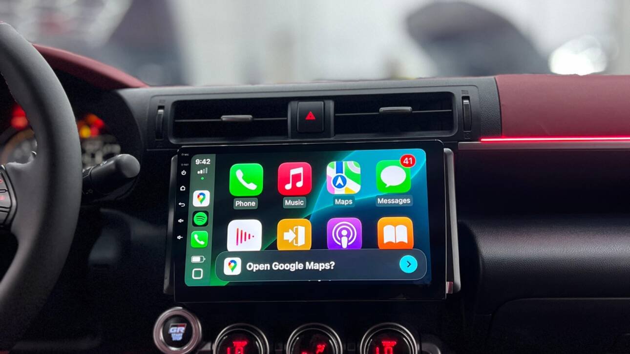 Car Android Auto display car plaza