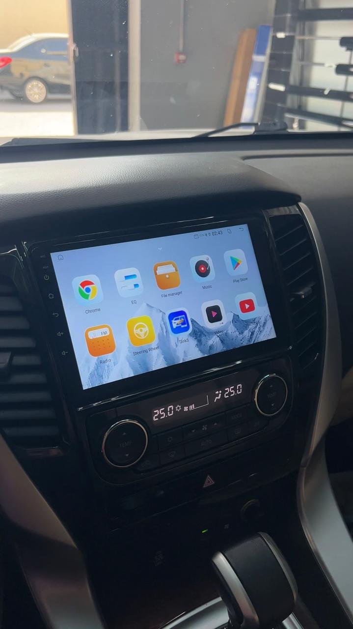 Universal Screen Universal Screen